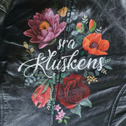 vele bloemen op jasje voor bruid, waar te koop? Aim your wedding