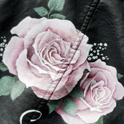 mooie rozen op jasje geschilderd wie kan dat? Sabrina - aim your wedding