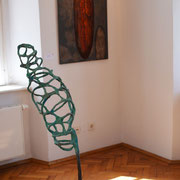 "Kokoon,Wandlung,Befreiung" Papmaché Acryl 2011
