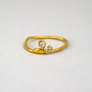 Ästchenring 750er Gelbgold mit zwei Brillanten TW vsi