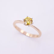 Solitärring, gelber Brillant, 0,52 ct, P1,  fancy vivid yellow, GIA-zertifiziert, in Palladiumweißgoldfassung auf Gelbgoldring