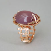 Silberring mit Rosenquarz-Cabochon, roségoldplattiert