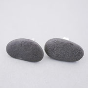 Ohrstecker, Silber mit schwarzen Kieselsteinen aus Litauen