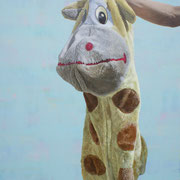 「Retired Giraffe」W894×H1455mm acryl / canvas　2021年