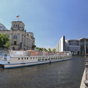 Berlin Spreebogen mit Gebäuden des dt. Bundestages
