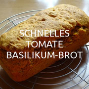 SCHNELLES TOMATE-BASILIKUM-BROT