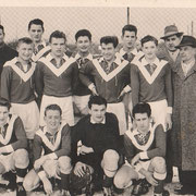 1958, 1. A-Jugend Preußen Hameln 07, Manfred Kühne, links unten 
