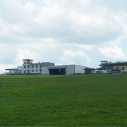 Komplex von Flugplatzseite