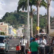 Backstreet in Kingstown, Hauptstadt von SVG