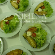 Zuquini relleno en cama de lechuga marina