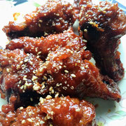 YANG NYEOM CHICKEN, fried drumette（手羽元）coated with Korean sweet chilli sause.