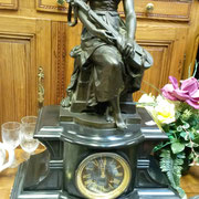 Ancienne pendule en régule