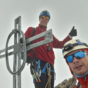 Dürrenhorn. Eisig, ungemütlich und schon Abend.