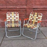 SILLAS TRENZADAS CAFÉ Y BEIGE  (REF: MUE-0) 2 UNIDADES / ARRIENDO: $15.000. C/U / GARANTIA: $50.000 C/U