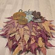Les fixer sur le montage de feuilles