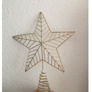 ESTRELLAS METAL PARA ARBOL / 32X26 CMS./ 2 UNIDADES /ARRIENDO: $2.000 C/U / GARANTÍA: $8.000 C/U