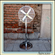 VENTILADOR DE PIE CROMADO / REF: VAR- 064/ 1 unidad / Arriendo: $ 15.000 / Garantía: $ 50.000