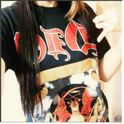 [Kuroneko no Instagram] 08/10/2015 Eu estou vestindo uma blusa do DIO❗🔥🔥 Ronnie James Dio é um dos cantor que eu respeito muito ✨✨✨