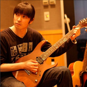 [Kuroneko no Instagram] 30/01/2016 [Série de contato Kuradashi] De 2009 ✨ guitarra de Karukan nostálgico 🎸 em 2009✨😊