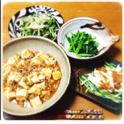 [KURONEKO no Instagram] 24/03/2015  Fiz comida chinesa chamado *mapo tofu para o jantar. Acabou ficando bom!