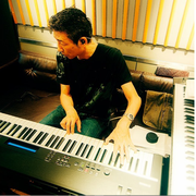 [Kuroneko no Instagram] 03/08/2016 Abe-san terminou de gravar as faixas de piano e órgão para nosso novo álbum! ️🎹🎶😊