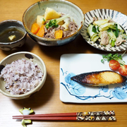 [Kuroneko no Instagram] 16/08/2016 Jantar de hoje 🍴 Pratos típicos cozinhados nos lares japoneses 👍😋