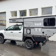 Toyota Hilux Pickup mit Wohnkabinen-Träger, speziell umgebaut für Four-Wheel-Wohnkabine, ideal als Offroad-Pickup-Camper 