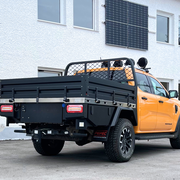 Ford Ranger Flachbettpritsche mit klappbaren Bordwänden, hohem Frontbügel, seitlichen Toolboxen und großem Heckauszug