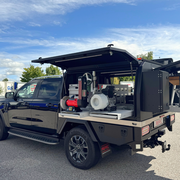 PEPEC Festaufbau auf Ford Ranger mit Hufschmied Innenausbau als flexibles Arbeitsfahrzeug für mobilen Einsatz