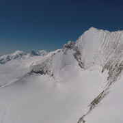 Lenzspitze und Nadelhorn, dahinter das Allalin und die Riesen des Monte Rosa.