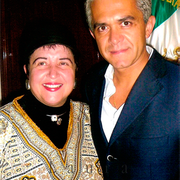 La Poeta Laura Obregón y el Jefe de Gobierno del DF Miguel Angel Mancera