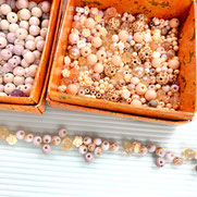 Geschenkgutschein online bestellen 35€ Armband design Workshop Frauen Mädchen Geburtstag All Inklusive