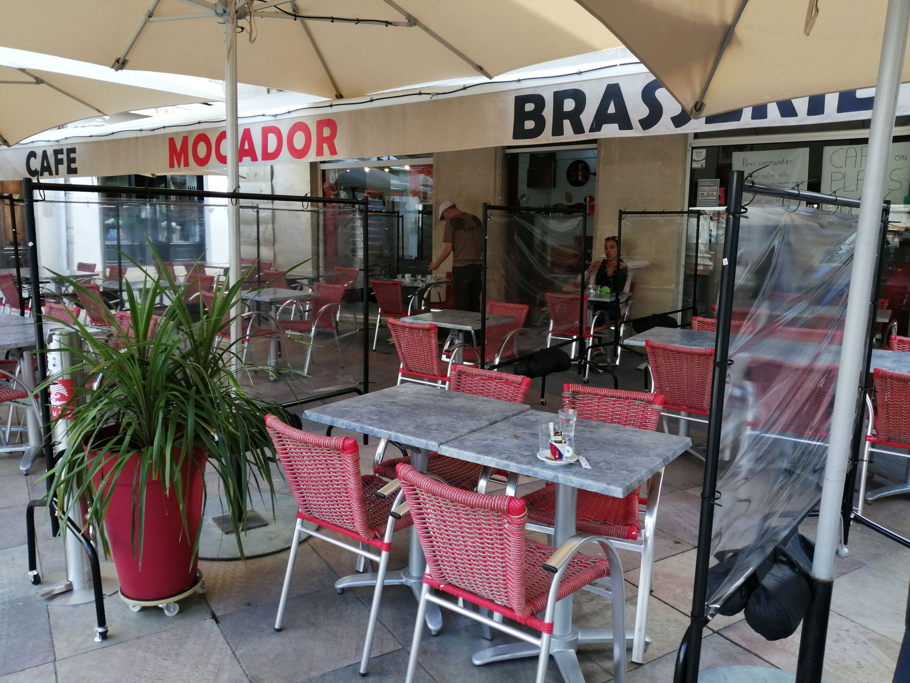 Restaurant Emporter click and collect crêpes plats pasta box pates