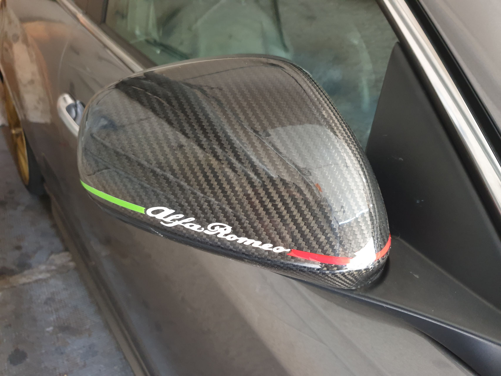 Giulietta Carbon Parts Paracarbon Webseite