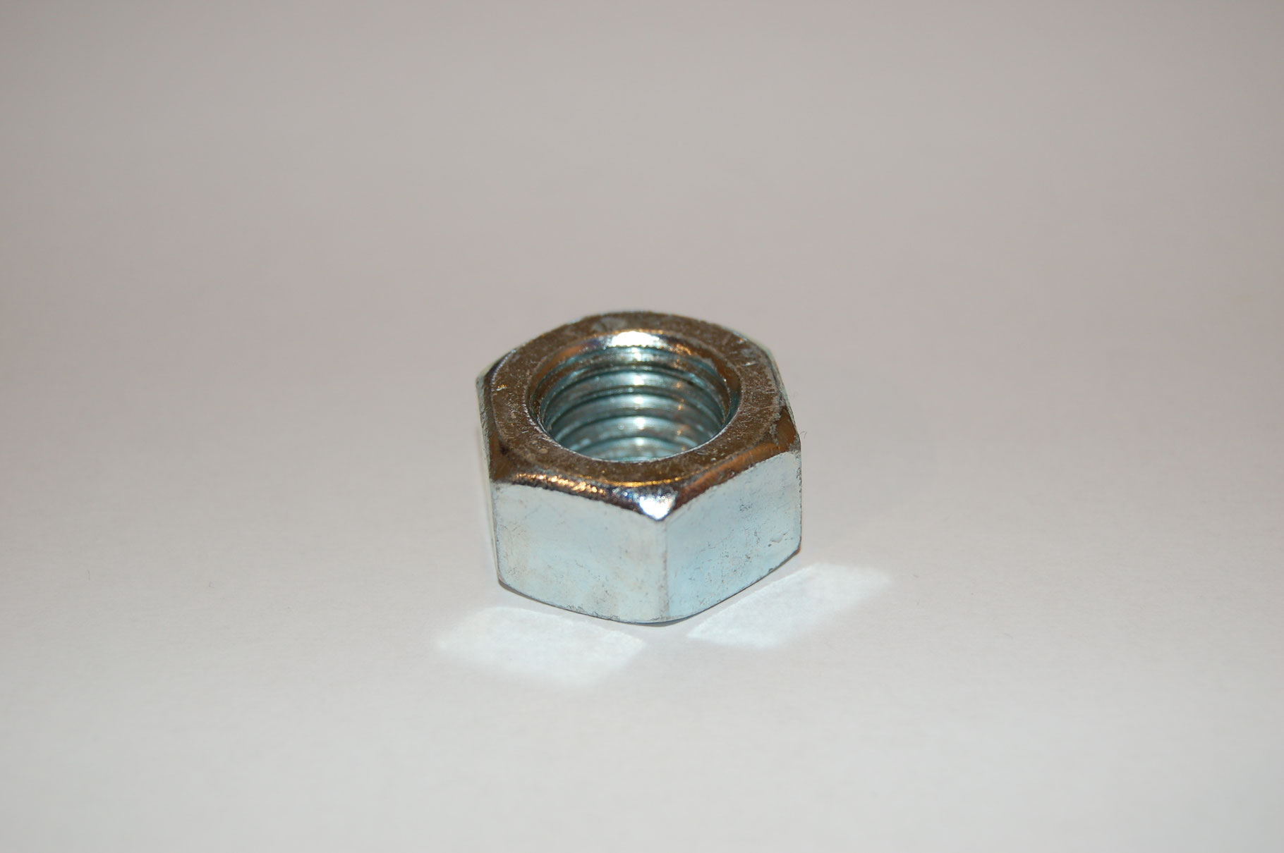 Muttern Linksgewinde Din 934 verzinkt M 14 NEU 1 Stück Muttern Linksgewinde Din 934 verzinkt M 14 NEU 1 Stück