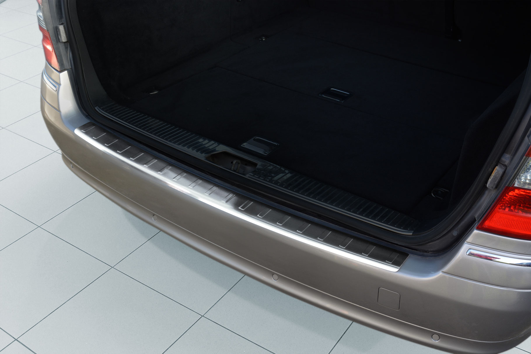 Mercedes E-Klasse W211 - Schutz die für Ladekante Fahrzeuges Ihres
