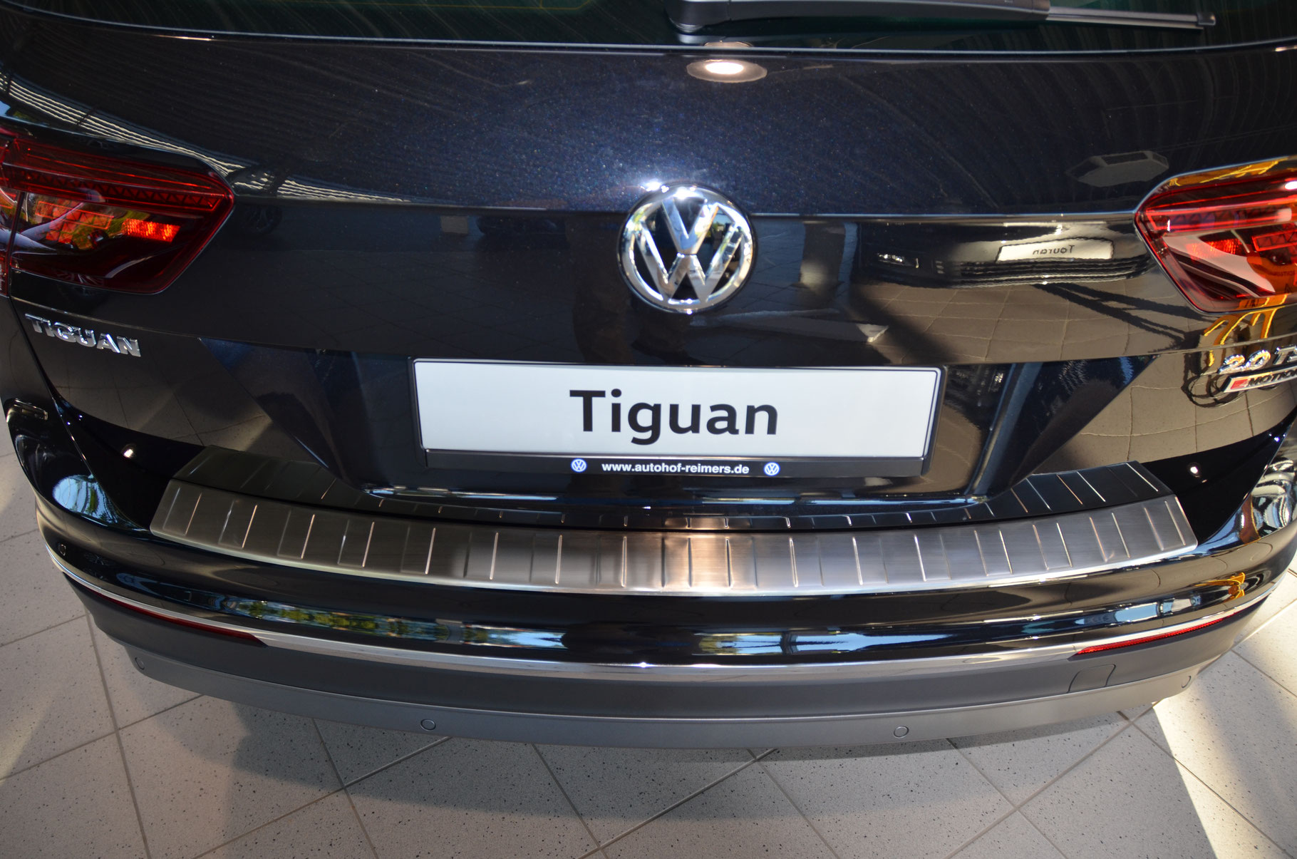Ladekantenschutz Edelstahl für VW Tiguan I 2007-2016 Abkantung Chrom I