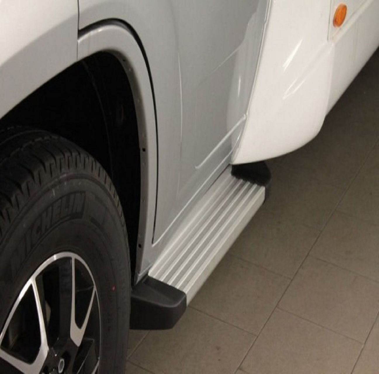 Trittstufe für Fiat Ducato X9/X9 Trittstufe für Fiat Ducato X9/X9
