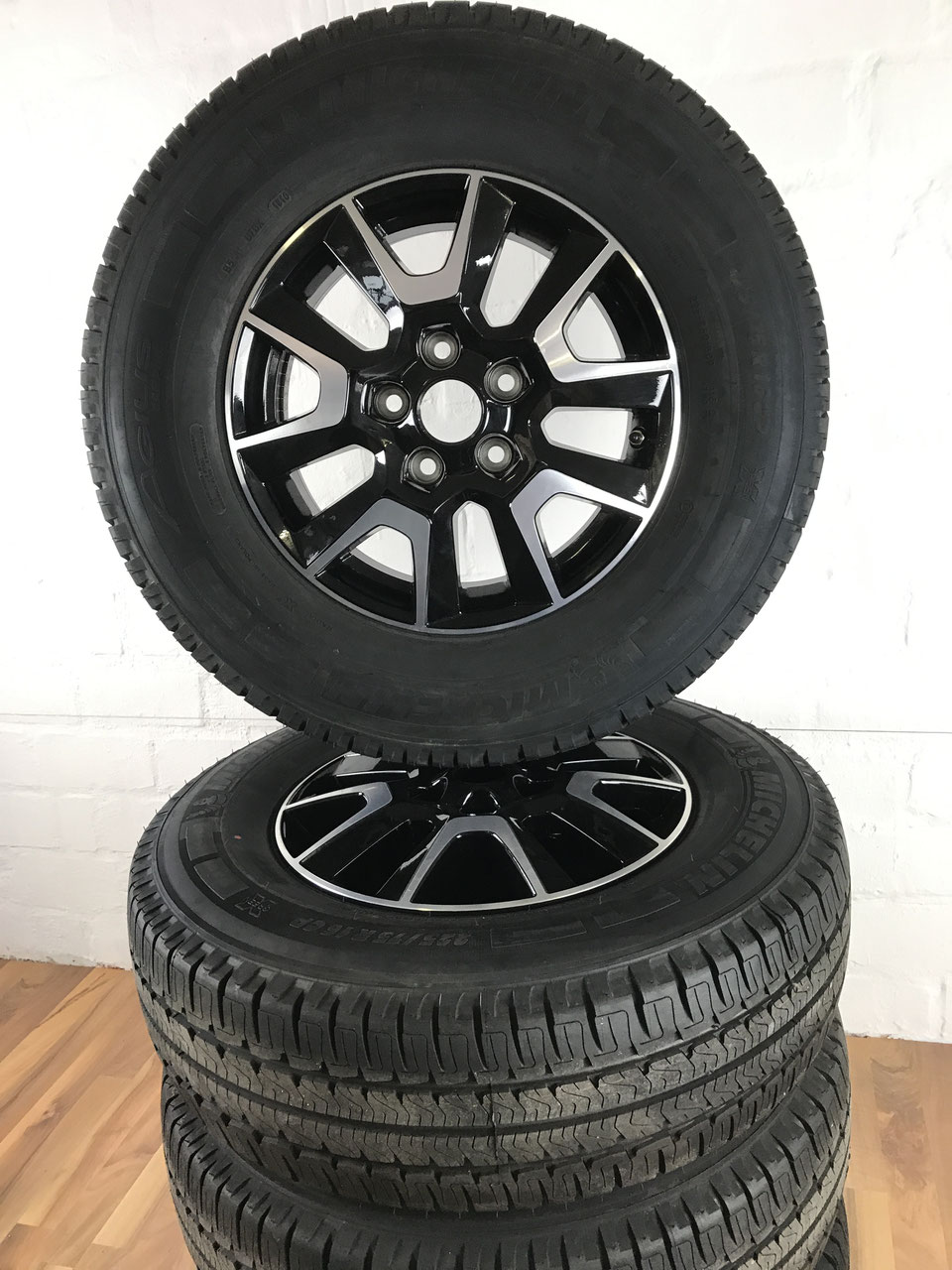Gebrauchte Felgen, Räder und B-Ware Gebrauchte Felgen, Räder und B-Ware