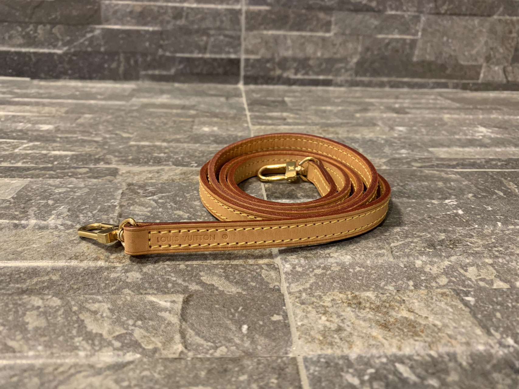 Louis Vuitton Schulterriemen aus VVN-Leder Ankauf Verkauf