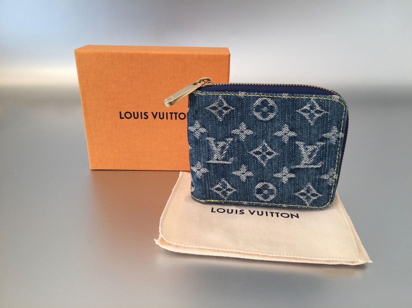 Authenticated Used Louis Vuitton Monogram Denim Mini Zippy Wallet Blue  Folded M95342 