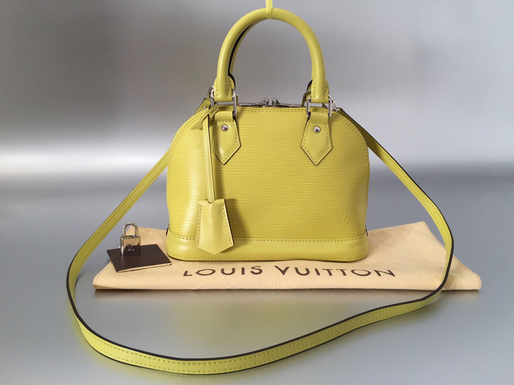 Louis Vuitton Epi Alma BB in Pistache / Pistazie - Ankauf & Verkauf Second Hand Designertaschen ...