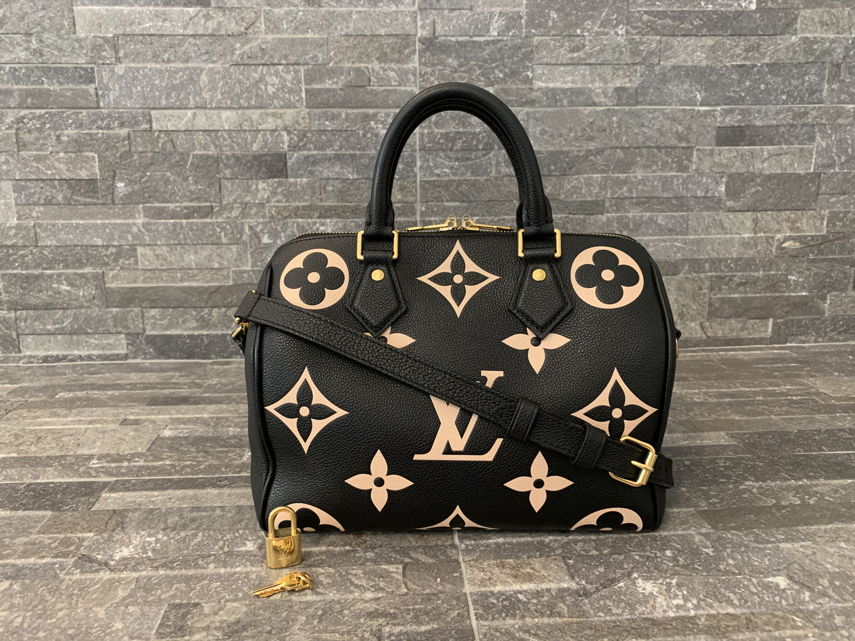 Louis Vuitton Monogram Empreinte Giant Speedy 25 mit Schulterriemen in Bicolor Ankauf Verkauf Second Hand Designertaschen und Accessoires