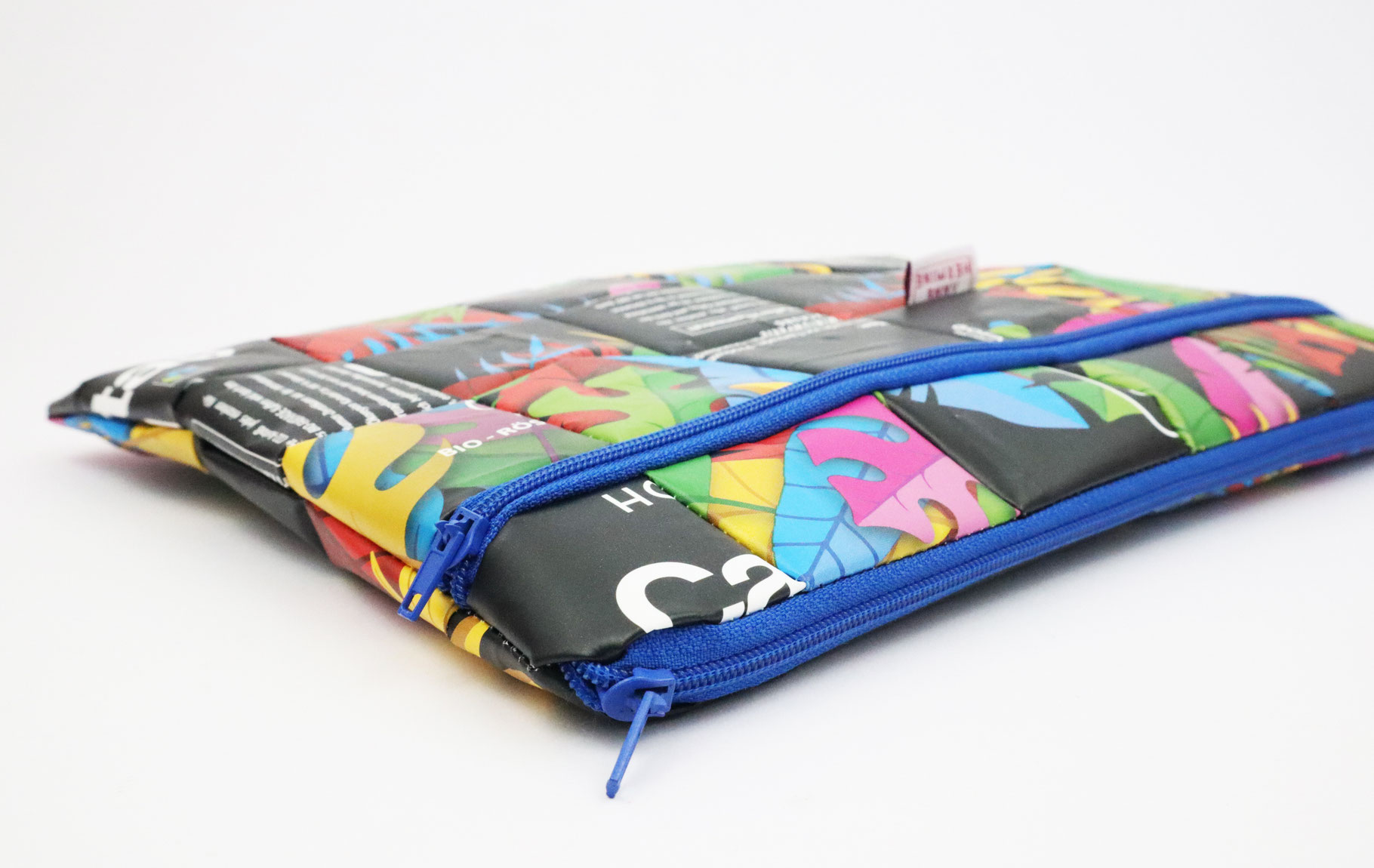 Colorful Laptop Case, Blue Zip Anne Hermine Recycling & Upcycling
