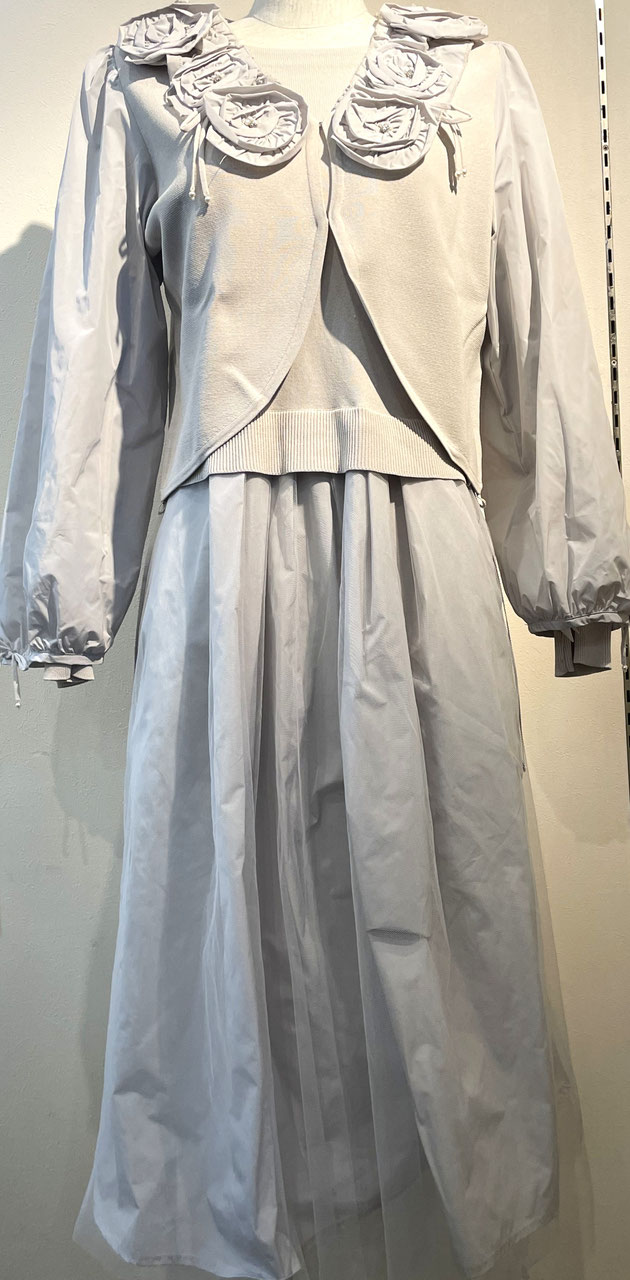 ❤️ 連休SALE❤️♡スーパービューティ♡2025.春夏♡/42/ラスト1 ❤️ 連休SALE❤️♡スーパービューティ♡2025.春夏♡/42/ラスト1
