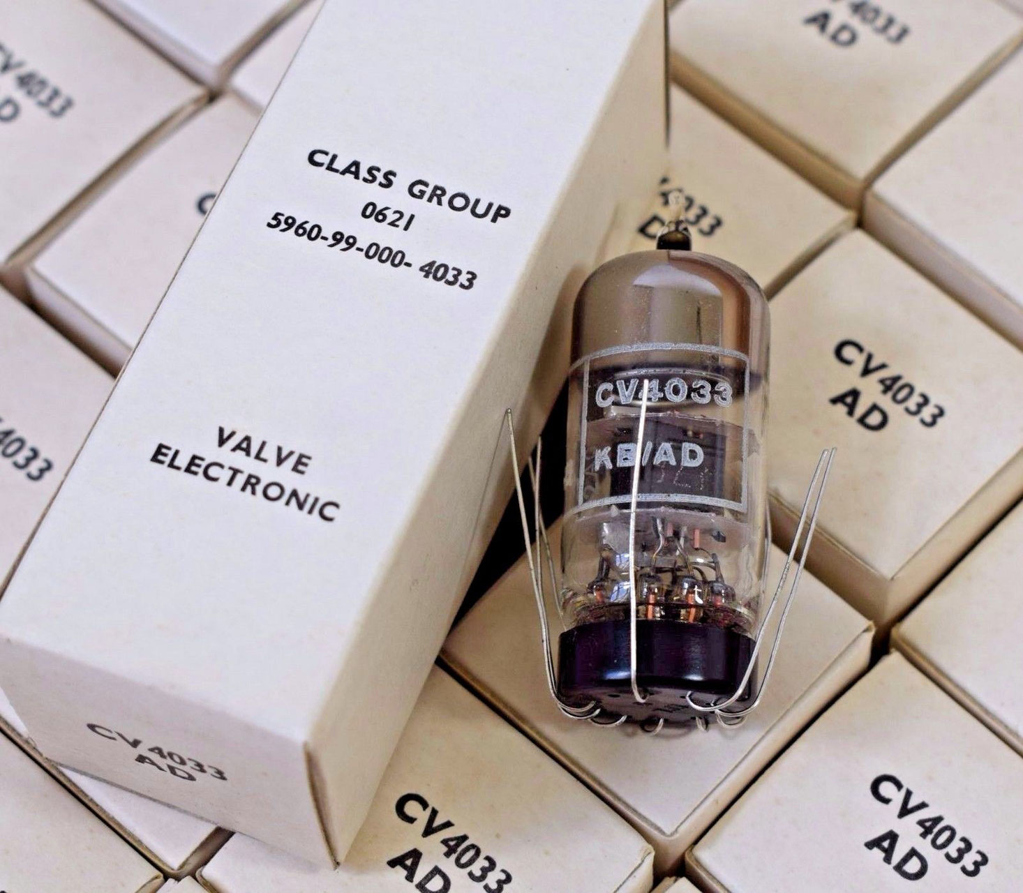 ECC81-12AT7-CV4024 - tubesandrecords.com NOS tubes for you! ECC81-12AT7-CV4024 - tubesandrecords.com NOS tubes for you!