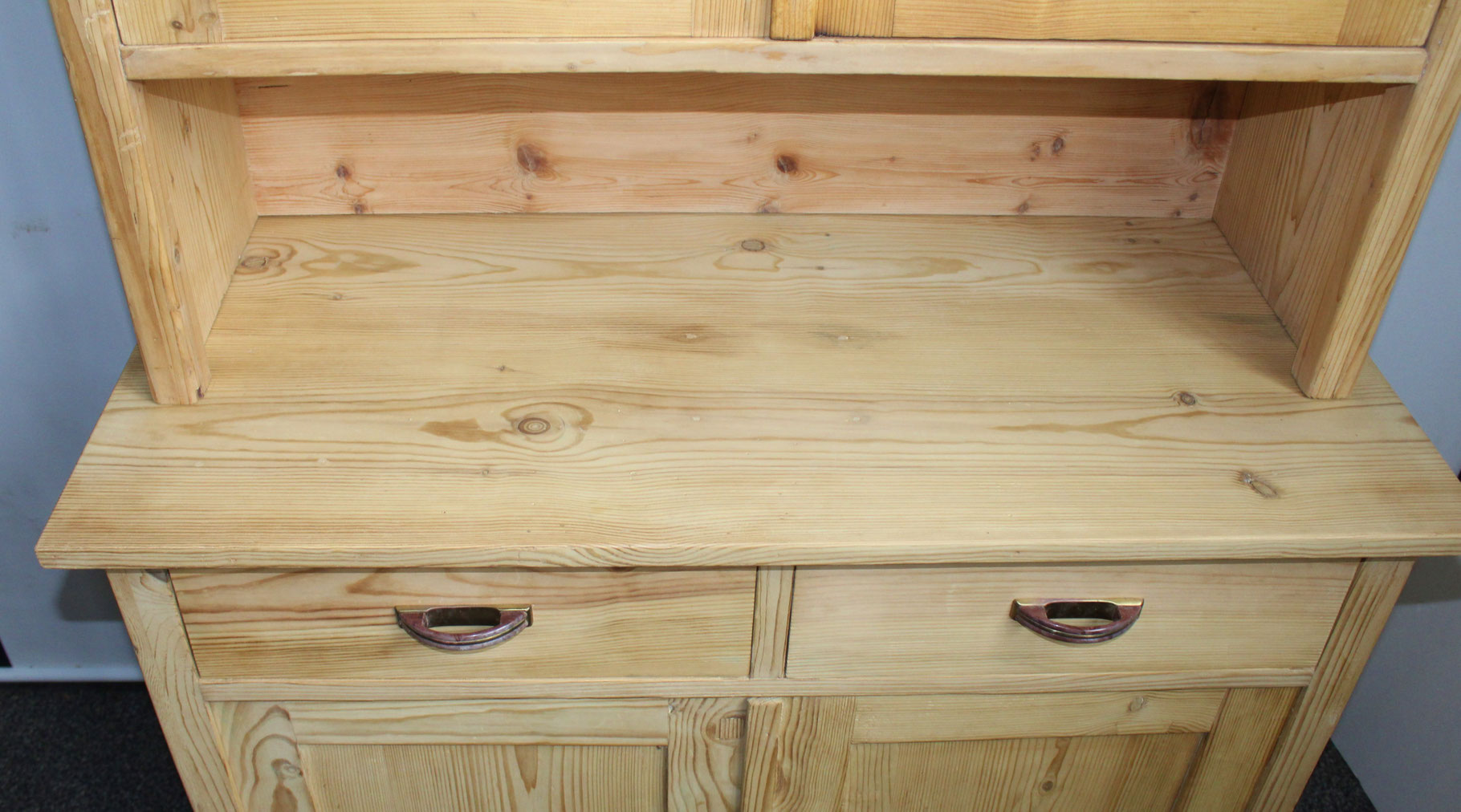 Schlichtes zierliches Küchenbuffet Weichholz ~1920 - Rottal-Antik