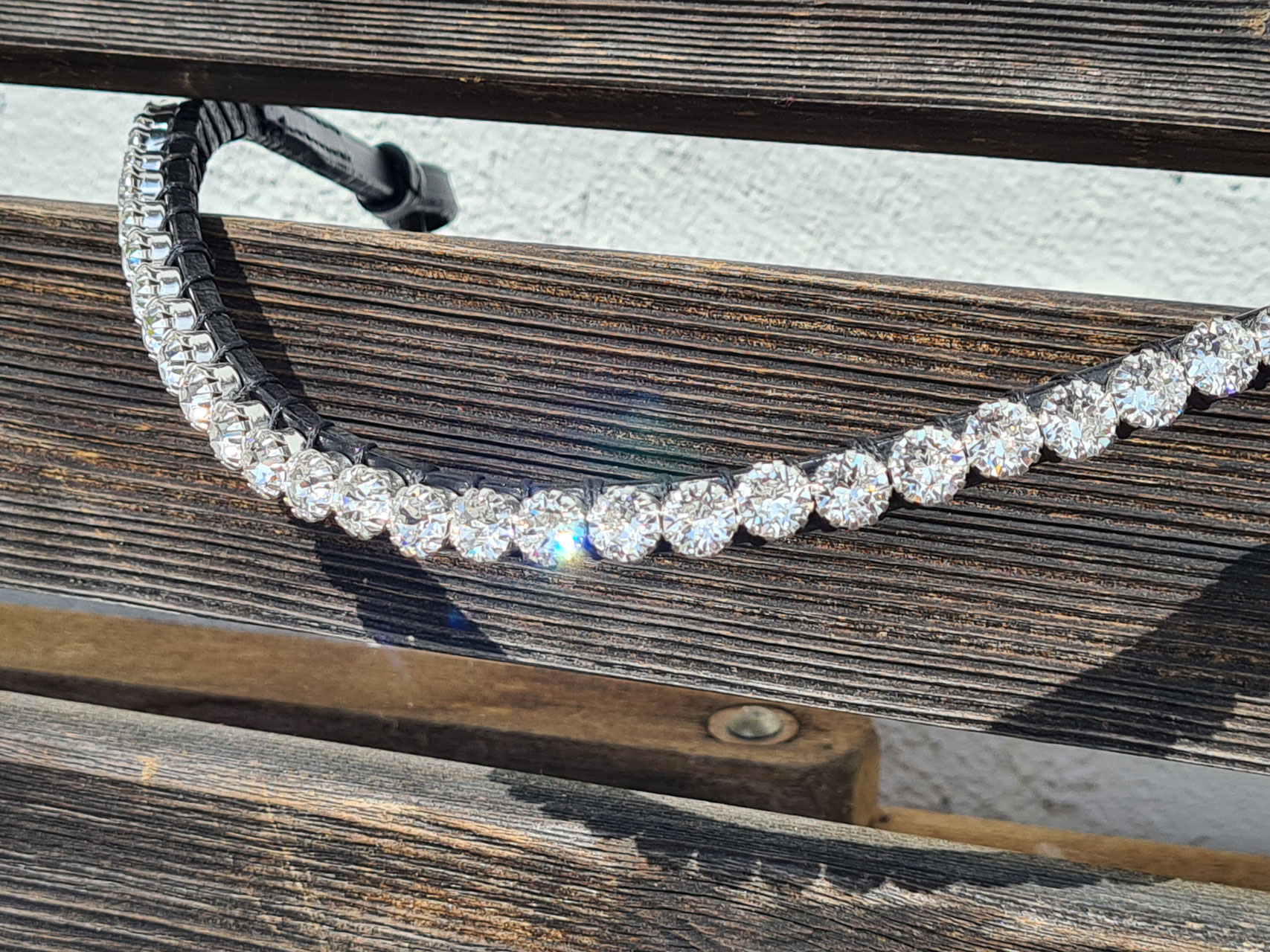 Stirnband Für Pferdetrensen - Geschwungen Mit Kristallsteinen Auf Leder