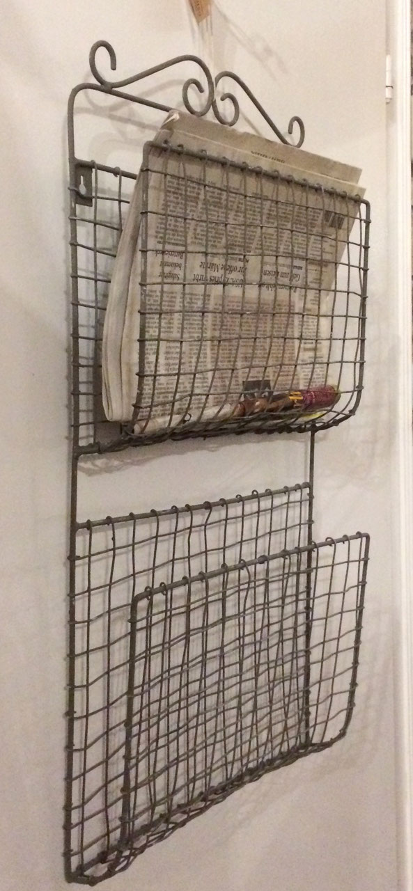 Zeitschriftenhalter / Etageren . . - die Möbelbox - besondere Möbel