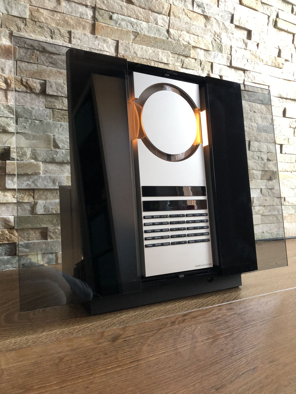 Beosounds - Vintage Bang and Olufsen Hifi Beosounds - Vintage Bang and Olufsen Hifi
